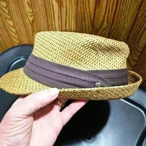 DPG 1921 Straw Fedora style hat golden brown two toned. Size Large